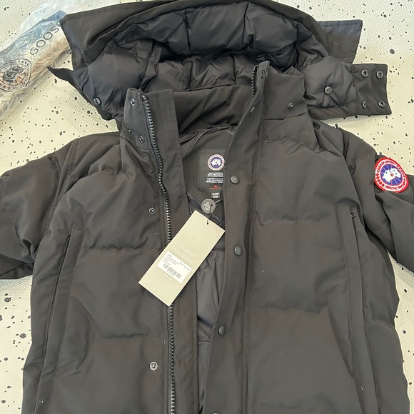 Canada Goose Wyndham Men’s Parka w/ Fur in Original Packaging - Picture 1 of 7